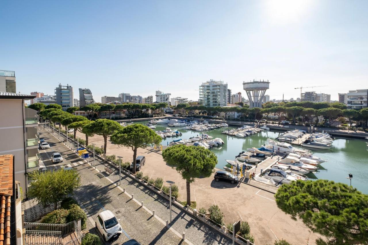 Hotel Mare Lignano Sabbiadoro Kültér fotó